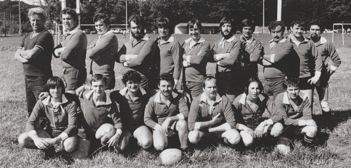 photo de l'équipe sénior 1974, création des vestiaires